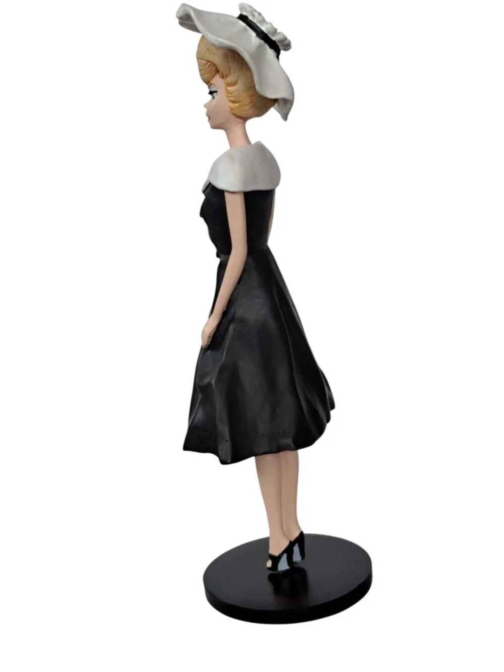 1993 BARBIE The Danbury Mint Classic Figurine Collection 1965 